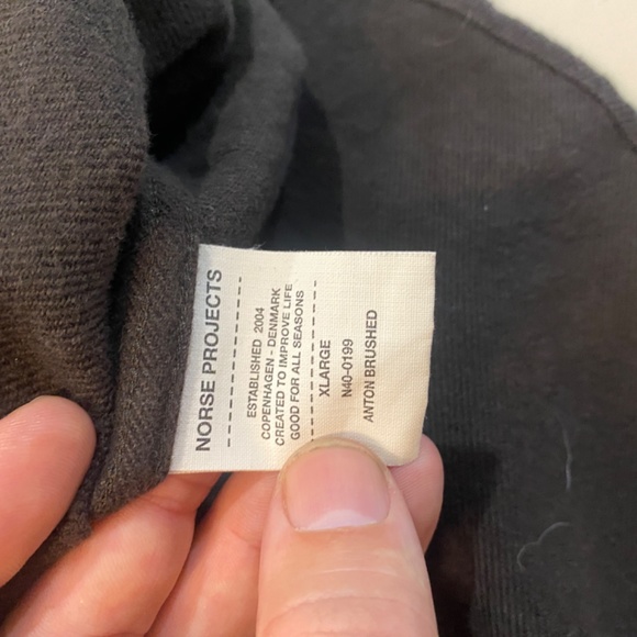 Button up long sleeve - Picture 3 of 3